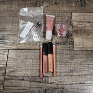 New Estee Lauder Lipstick gloss and lip pencils b34